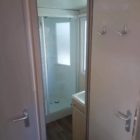 مكان تخييم Famille Peeters *